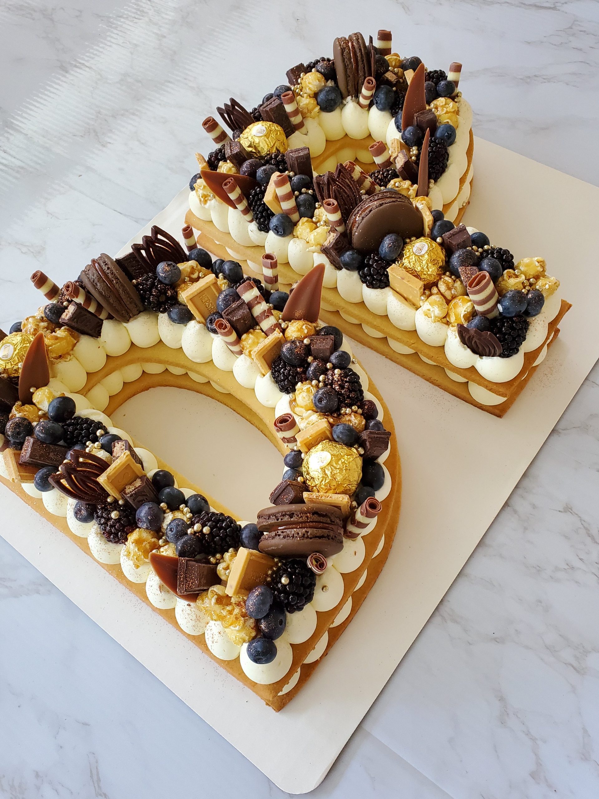 LETTER CAKES - Frudeco Miami  Monogram cakes birthday, Cake lettering, Alphabet  cake