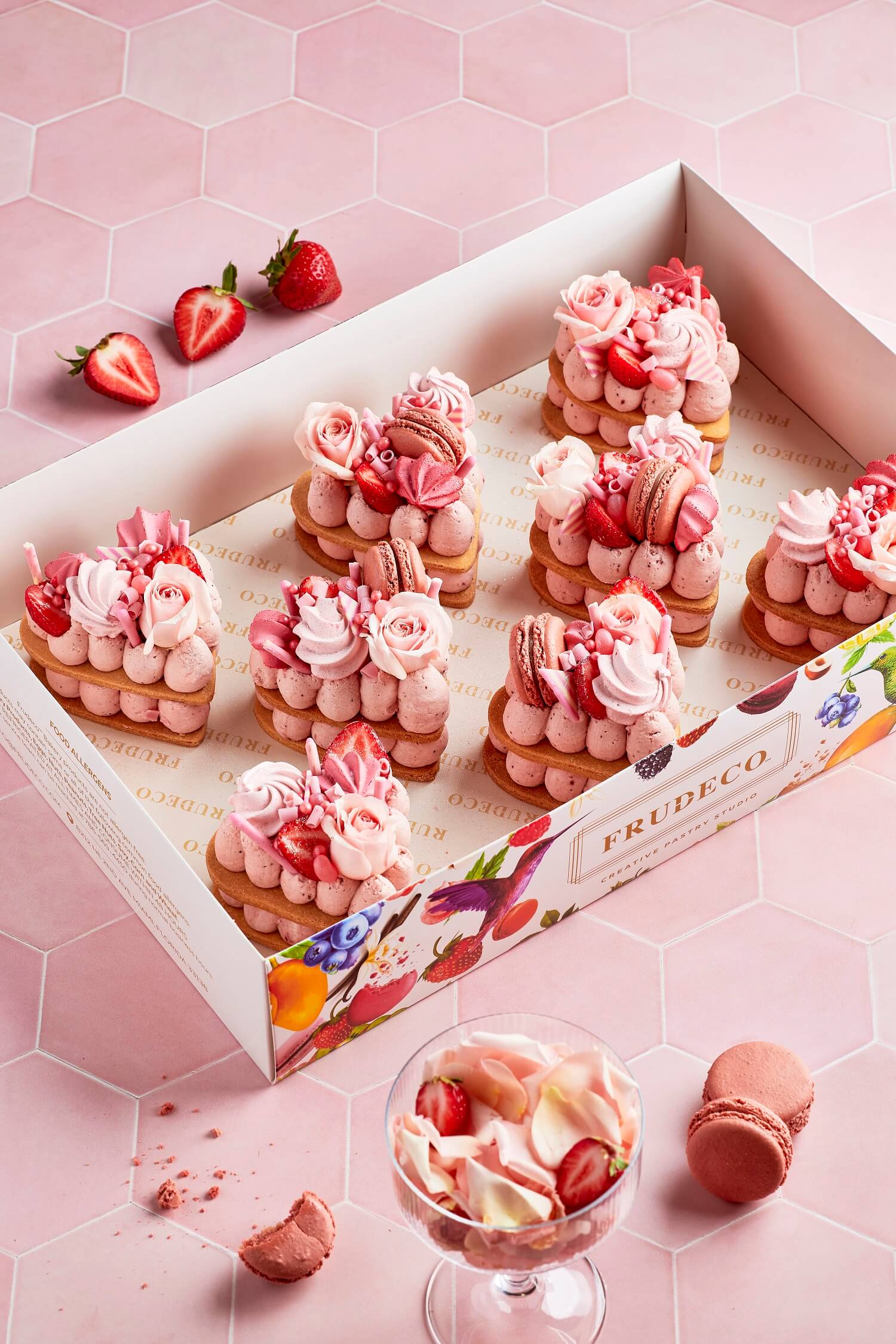 Mini Cakes & More